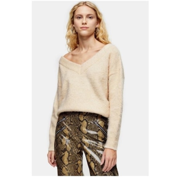 TOPSHOP V-Neck Sweater - Picture 1 of 6